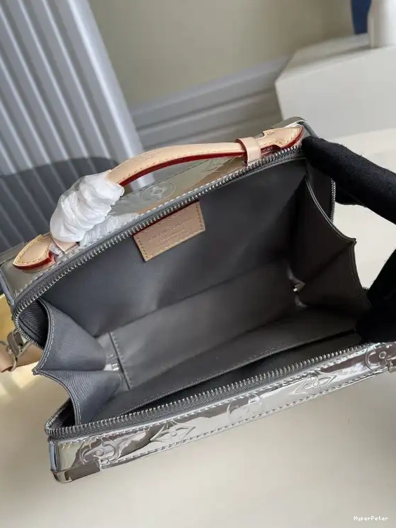 VUITTON LOUIS HANDLE TRUNK 0707